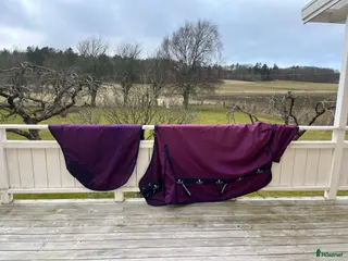 Täcken hästutrustning Lila utetäcke med avtagbar hals - Annons 9