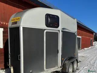 Hästtransporter fordon & transport till salu: Boogie släp med sadelkammare. - Annons 5