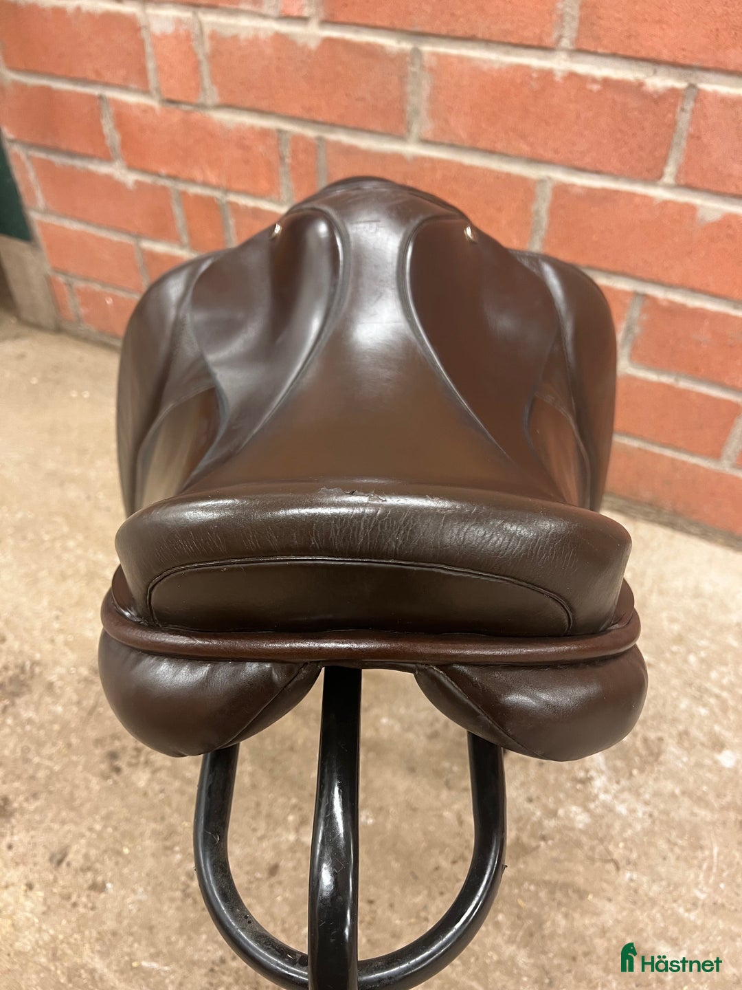 Sadlar hästutrustning till salu: Dressyrsadel Morris and Nolan 17” i Tidaholm - Annons 5