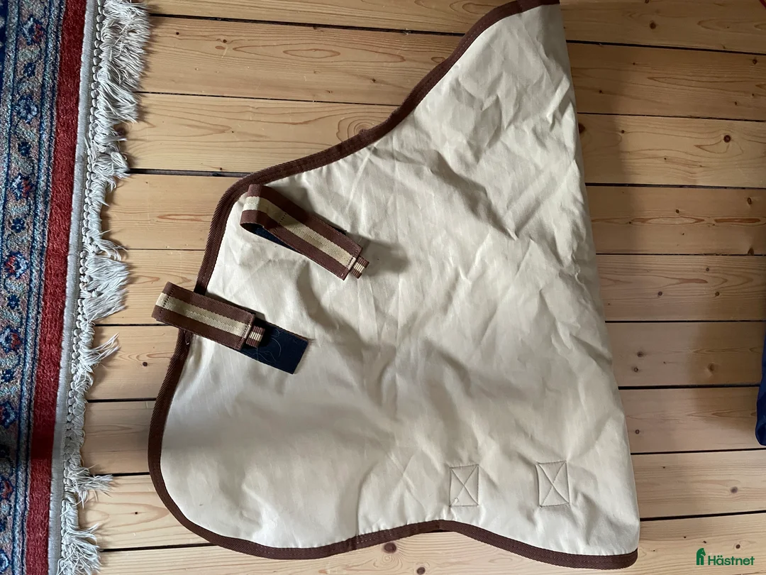 Täcken hästutrustning till salu: Vintertäcke med hals stl 105 cm - Annons 2