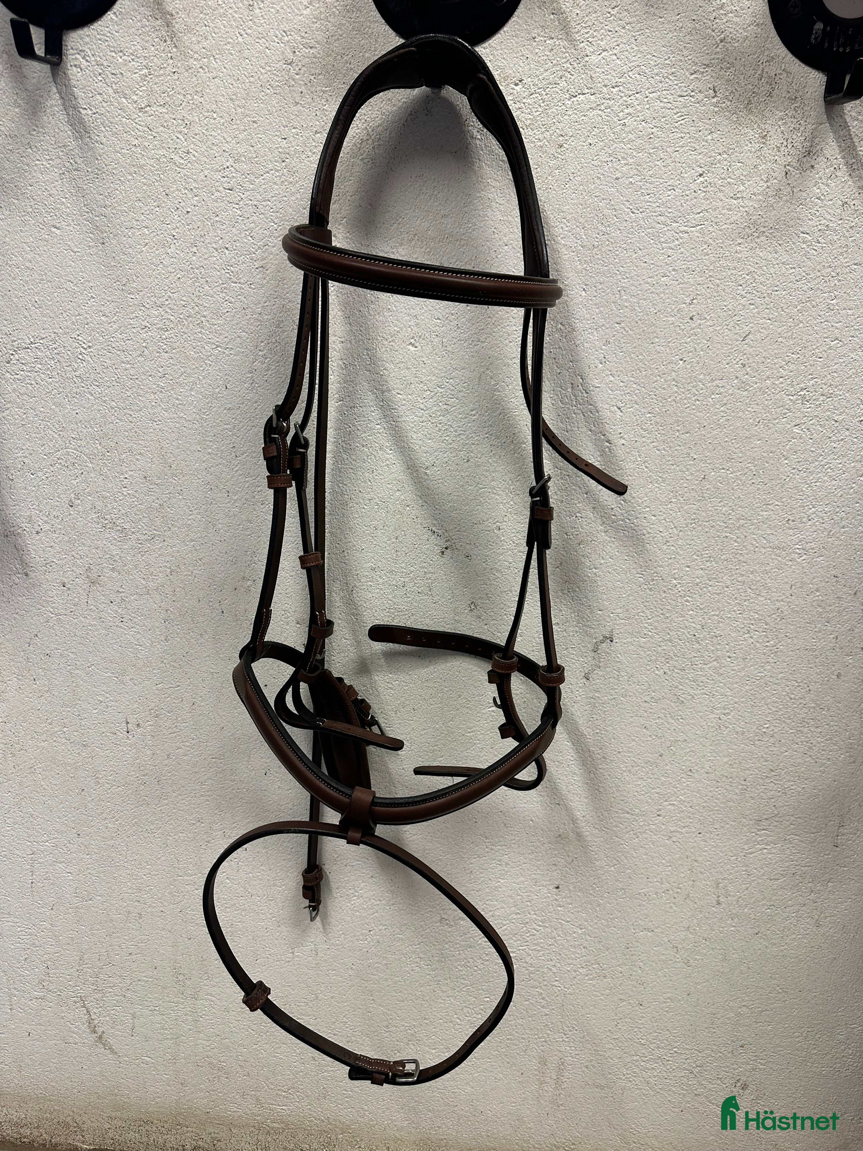 Träns hästutrustning till salu: BHOOF träns - Flach i nyskick i Södertälje - Annons 3