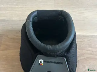 Övrig utrustning övrig utrustning till salu: Skyddssko för storhäst i Täby - Annons 2