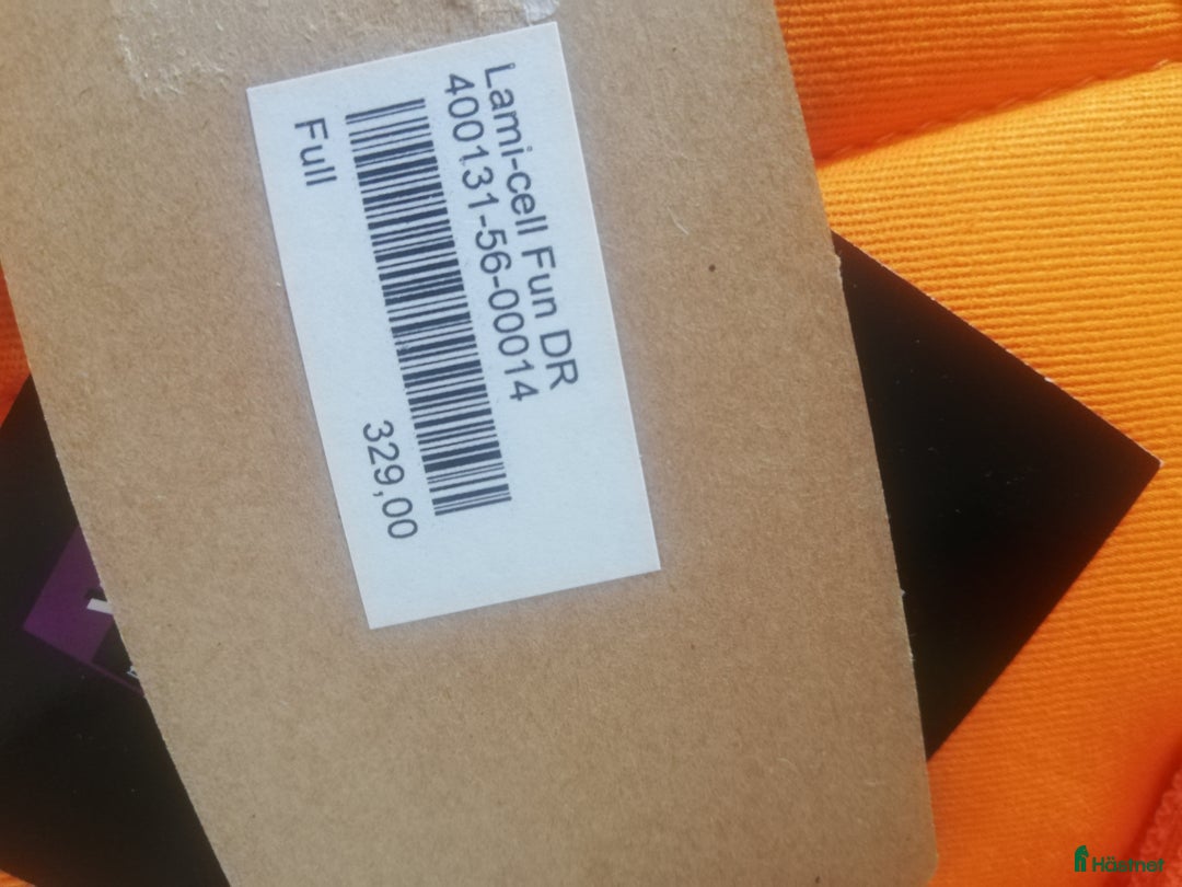 Schabrak & Vojlockar hästutrustning till salu: Dressyrschabrak och fleecetäcke i Sundsvall - Annons 2