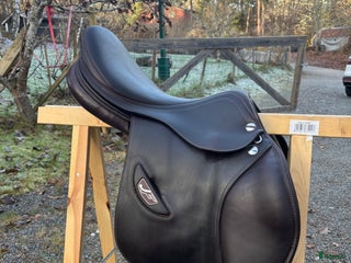 Sadlar hästutrustning till salu: Erreplus JF i Uppsala - Annons 2