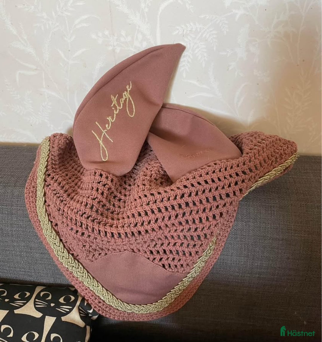 Övrig Hästutrustning hästutrustning till salu: Huvor i gott skick i Upplands Väsby - Annons 1