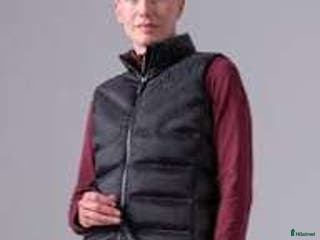 Jackor & Kavajer ryttarutrustning till salu: PS of Sweden lucy puffer väst stl S - Annons 1