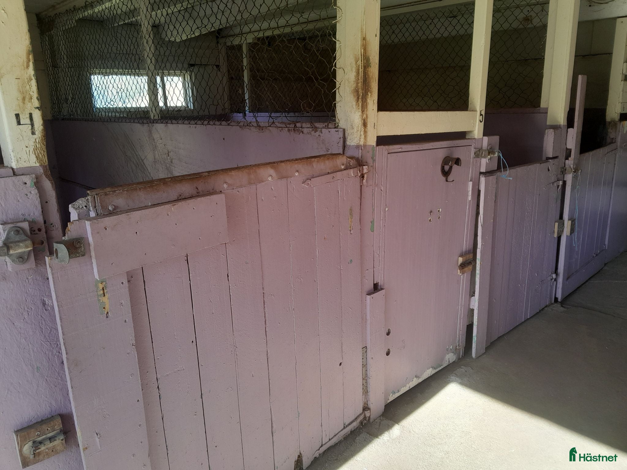  stallplats Ponny boxar I torslanda  - Annons 2