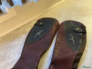 Ridstövlar ryttarutrustning till salu: RIDCHAPS FRÅN DYÓN! i Stånga - Annons 4