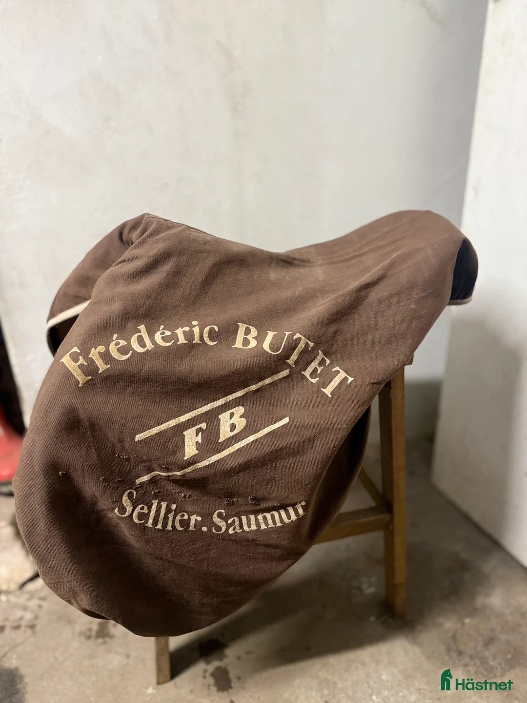 Sadlar hästutrustning till salu: Butet hoppsadel 17”, brun i Trollhättan - Annons 9