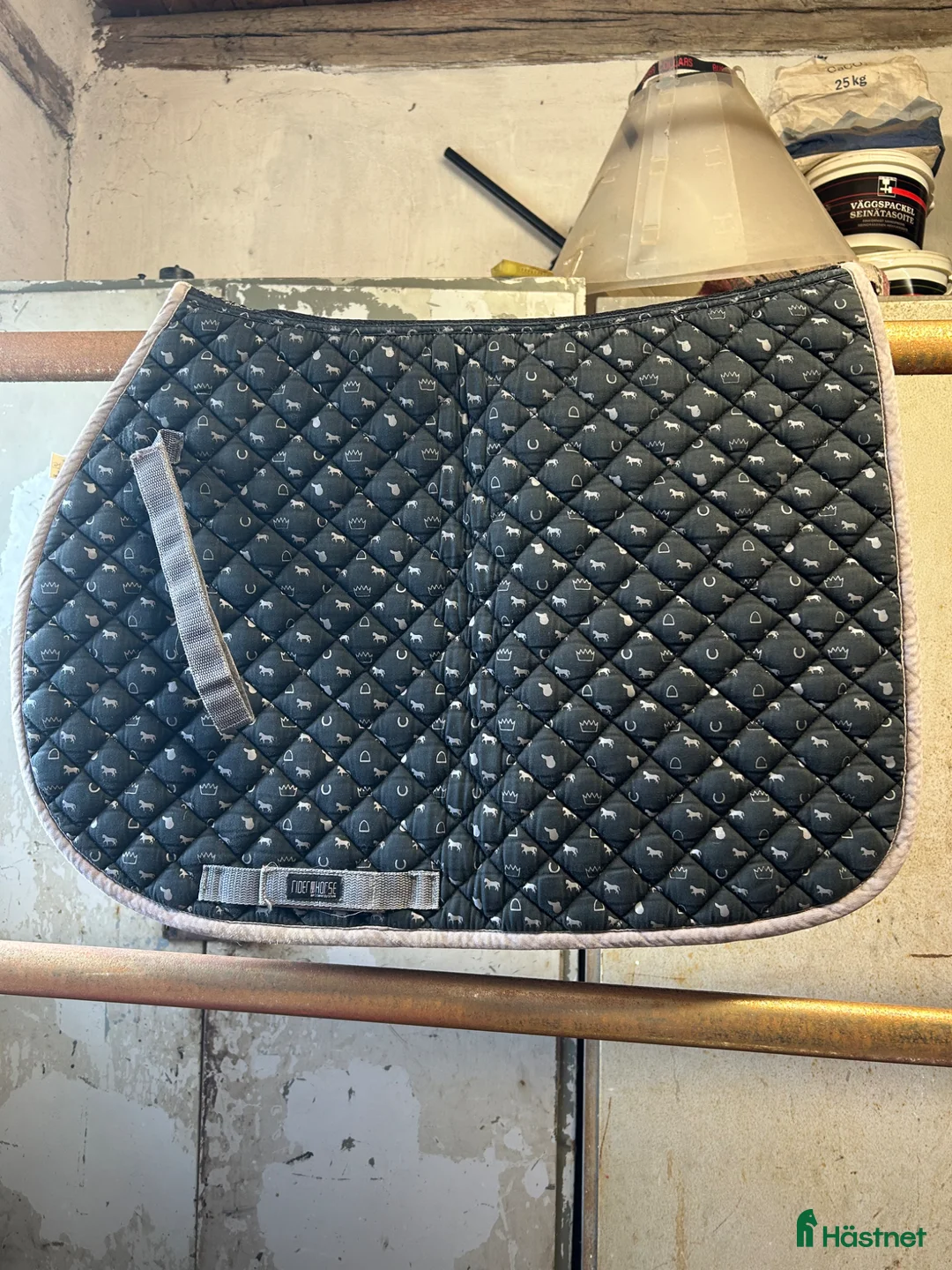 Schabrak & Vojlockar hästutrustning till salu: Unikt schabrak - Annons 1