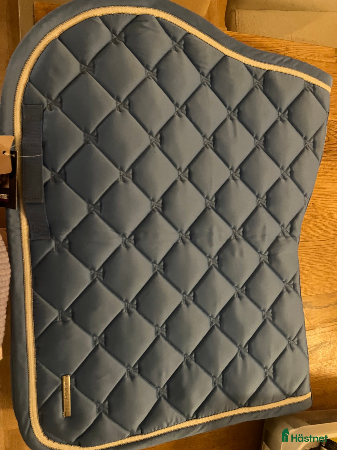 Schabrak & Vojlockar hästutrustning till salu: Oanvänt Lamicell schabrak💞 i Stockholm - Annons 2