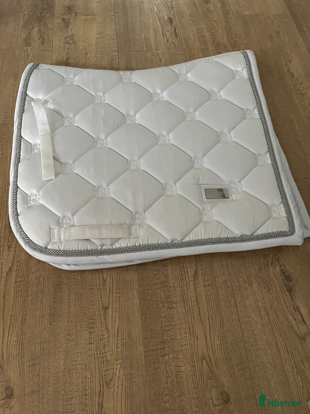 Schabrak & Vojlockar hästutrustning till salu: Dressyrschabrak Crystal i Norrköping - Annons 1