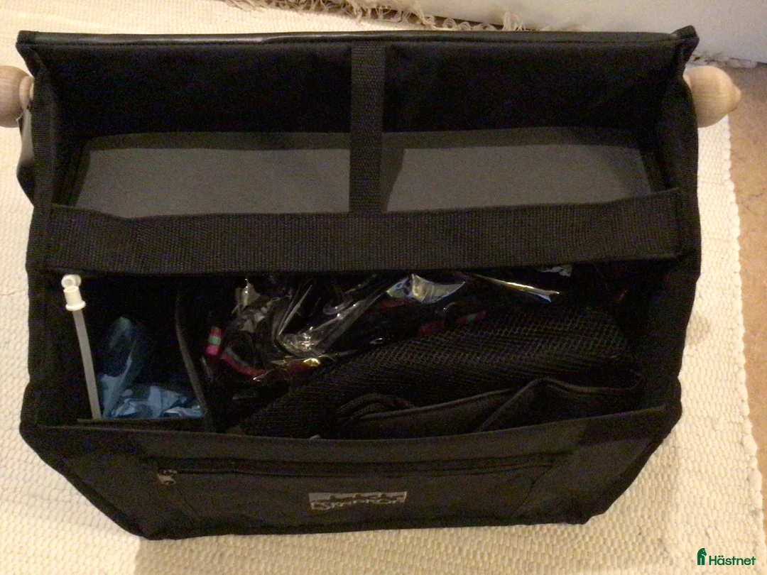 Övrig utrustning övrig utrustning till salu: Eskadron boxväska i Lund - Annons 3