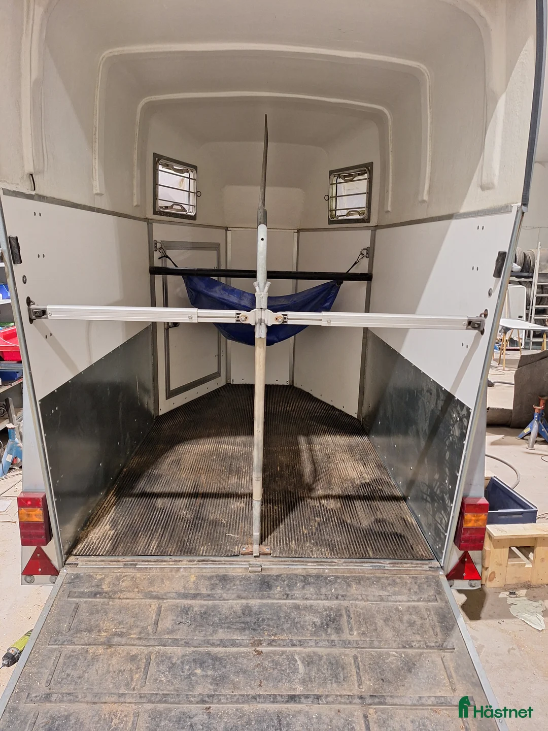 Hästtransporter  fordon & transport till salu: Nyrenoverad THULE Horseline 2009 - Annons 3