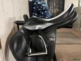 Sadlar hästutrustning 14" hoppsadel - Annons 20