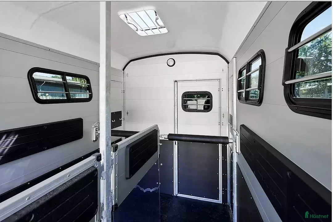 Hästtransporter  fordon & transport till salu: 🐎 Böckmann Portax L SR 2026 - Annons 2