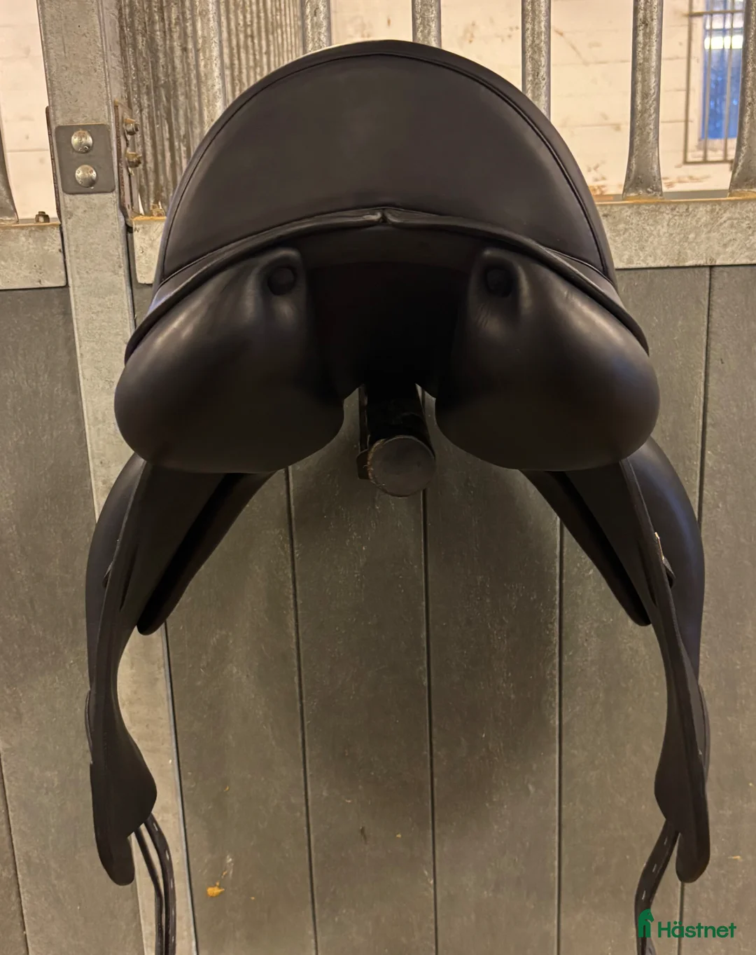 Sadlar hästutrustning till salu: Equipe dressyr sadel  i Riala - Annons 4