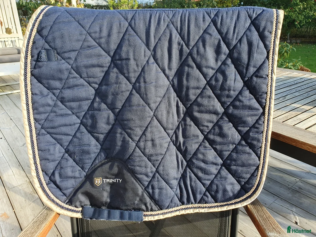 Schabrak & Vojlockar hästutrustning till salu: Schabrak strl full i Trollhättan - Annons 3