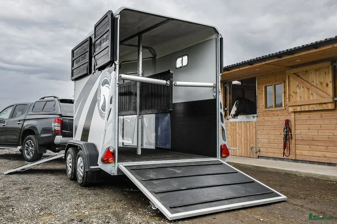 Hästtransporter  fordon & transport till salu: Equi Trek Apollo  i Kareby - Annons 4