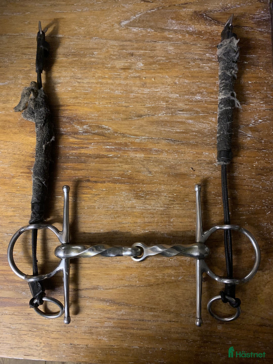 Bett hästutrustning till salu: Bombers fullcheek-bett tvinnad mundel 13,5cm i Hässleholm - Annons 3