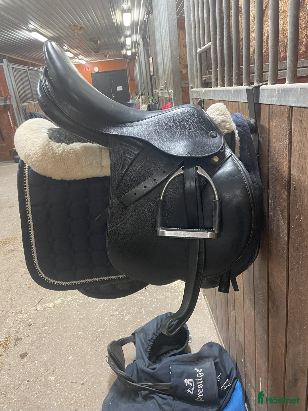 Sadlar hästutrustning till salu: Prestige Versailles NEW  i Skogstorp - Annons 1