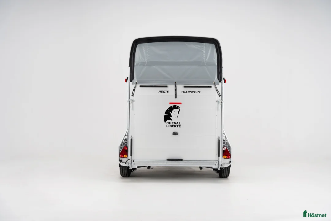 Hästtransporter  fordon & transport till salu: Cheval Liberté Gold 3 med sadelkammare - Annons 17
