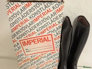 Ridstövlar ryttarutrustning till salu: Imperial ridstövlar stl 36 – Toppskick i kartong i Jönköping - Annons 1