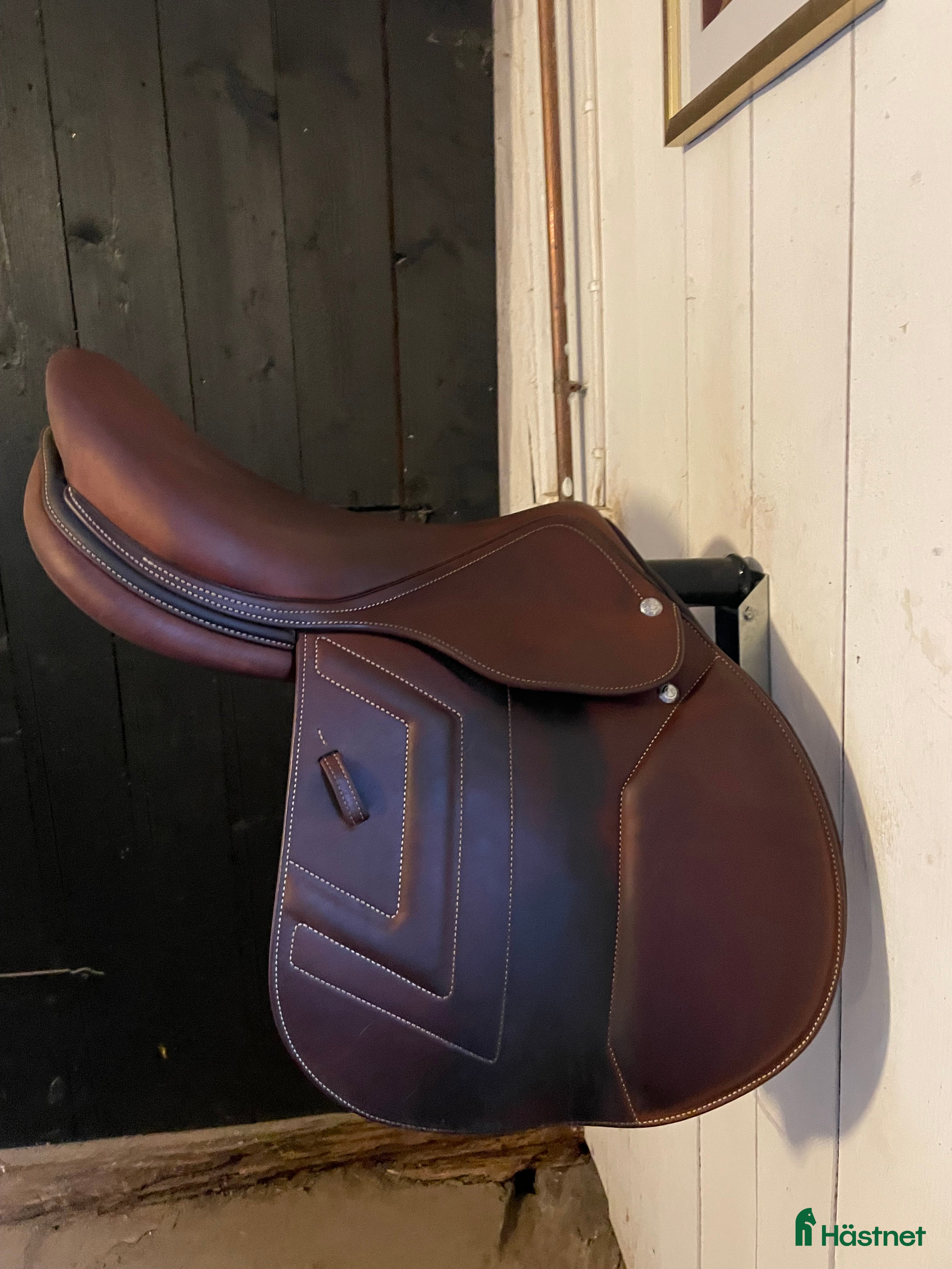 Sadlar hästutrustning Renaissance sadel – 17”/33, Mycket gott skick i Mjölby - Annons 19