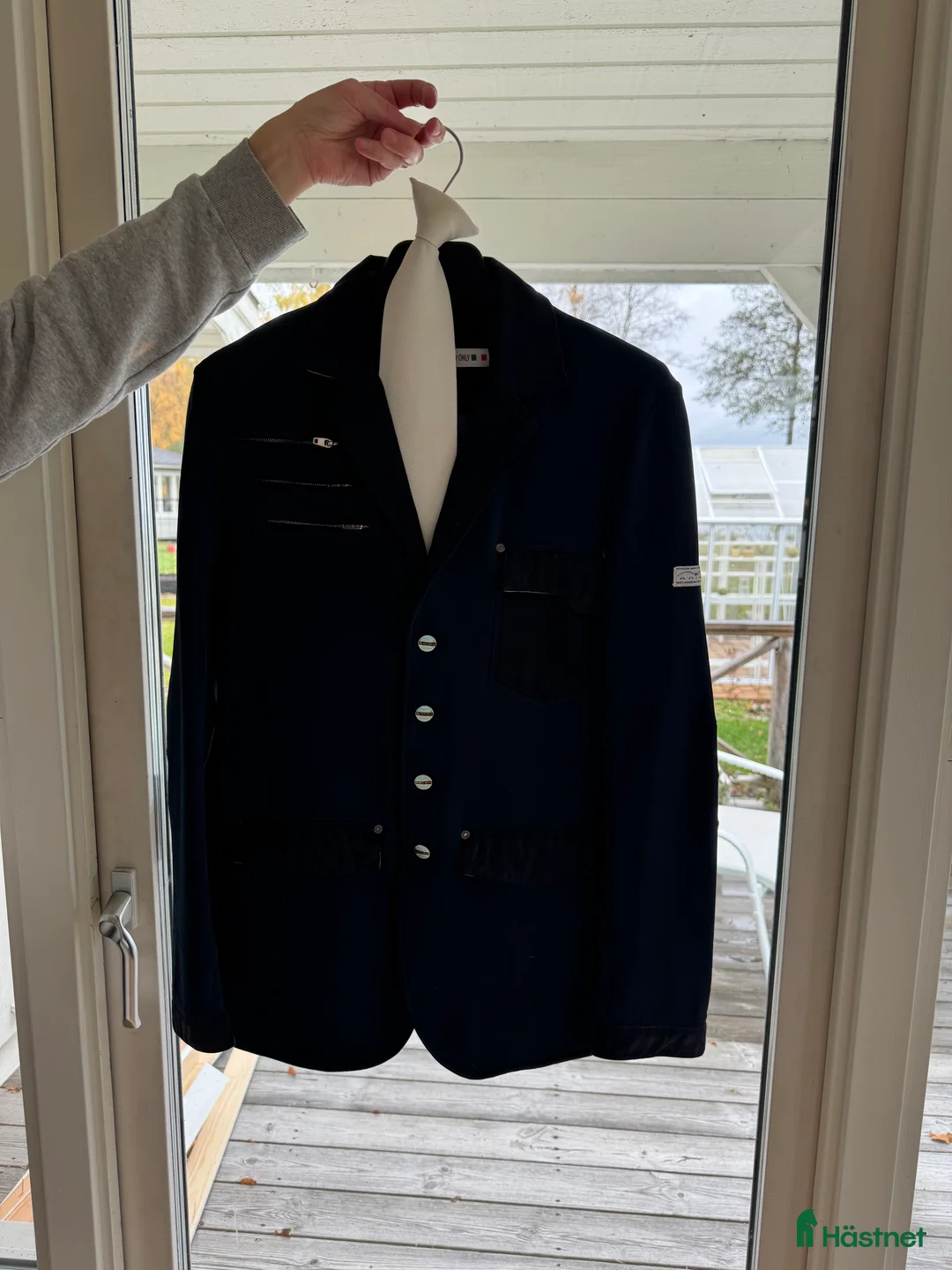 Jackor & Kavajer ryttarutrustning till salu: Animo kavaj i Vetlanda - Annons 1