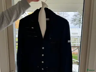 Jackor & Kavajer ryttarutrustning till salu: Animo kavaj i Vetlanda - Annons 3