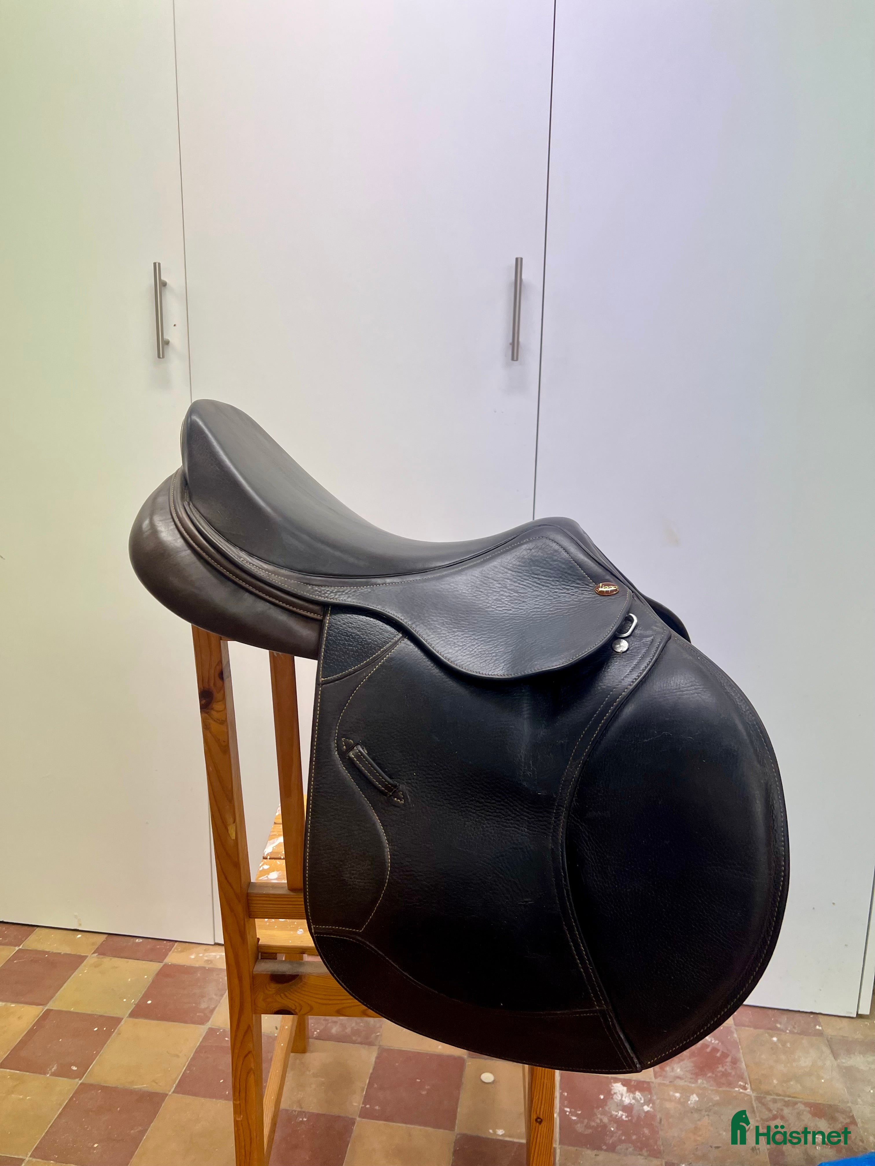 Sadlar hästutrustning Mörkbrun Lippo Allegria 17/N i Påarp - Annons 13