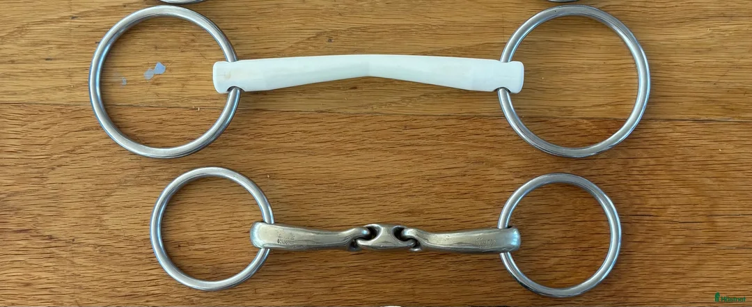 Bett hästutrustning till salu: Sprenger i Trosa - Annons 1