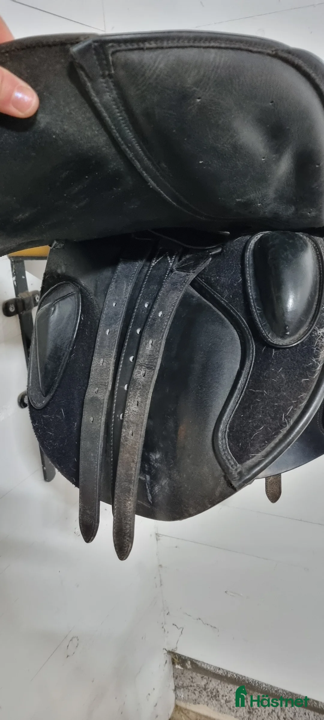 Sadlar hästutrustning till salu: Bates Caprilli  i Oskarshamn - Annons 4