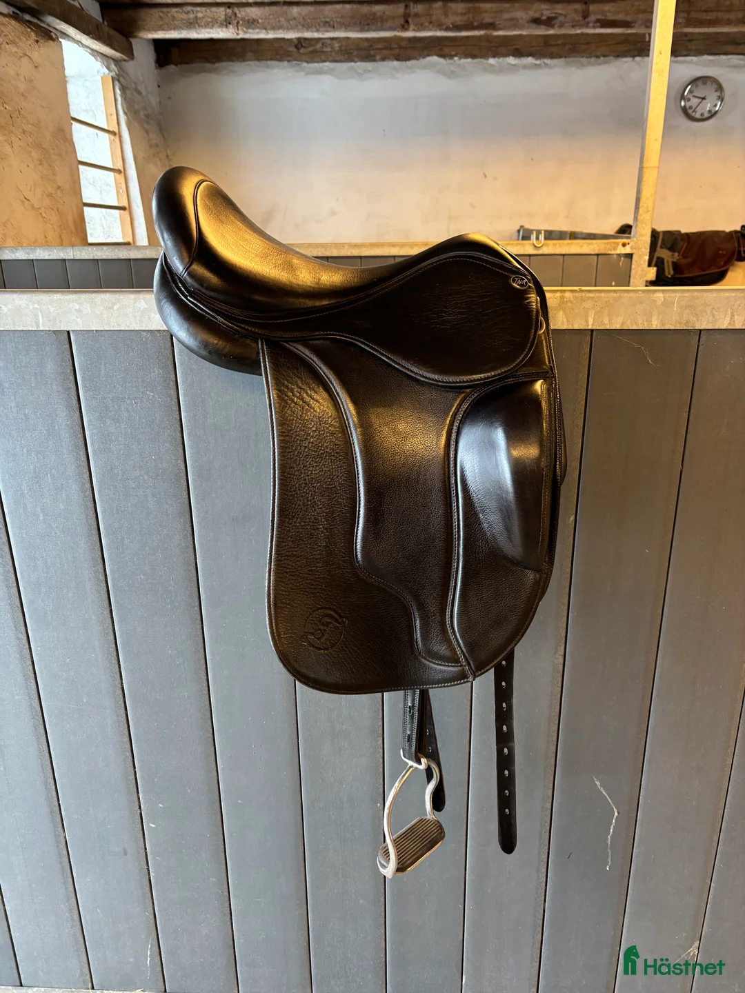 Sadlar hästutrustning till salu: Taur-sadel Viper i fint skick - Annons 1