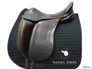 Sadlar hästutrustning Childeric Dressage 18,5" - Annons 11