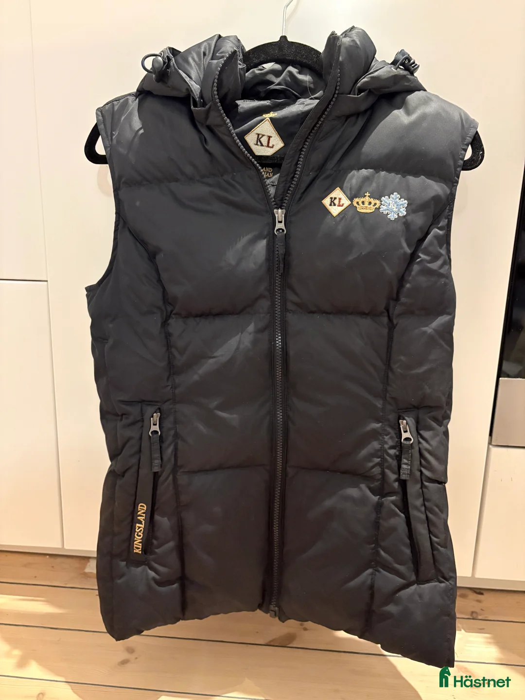 Övrigt Ridkläder ryttarutrustning till salu: Kingsland dunväst i Stockholm - Annons 2