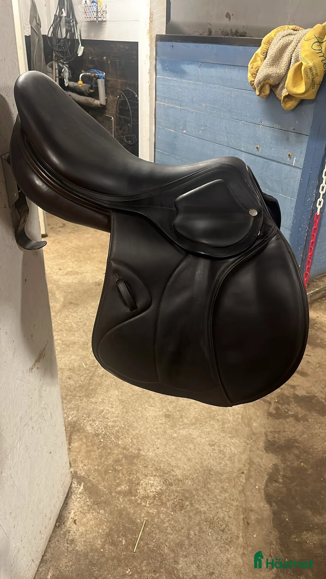 Sadlar hästutrustning till salu: Amerigo DJ Pinerolo 17.5” - Annons 2