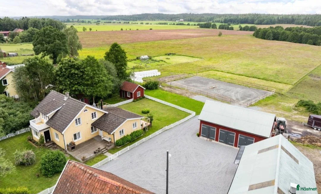  hästgårdar till salu: Gård utanför Alingsås - Annons 2