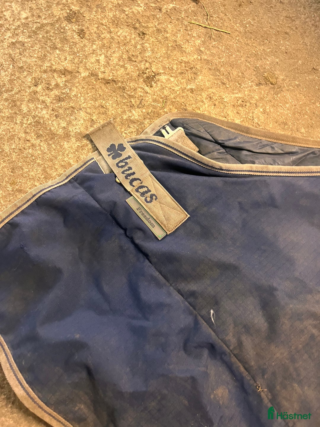 Täcken hästutrustning till salu: Vintertäcken från Bucas säljes i Borås - Annons 1