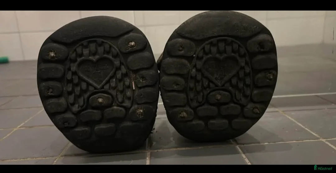 Övrig Hästutrustning hästutrustning till salu: Equine fusion boots stl 11 slim i Gustavsberg - Annons 3