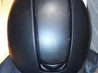 Hjälmar ryttarutrustning till salu: hjälm med mips i Bäckefors - Annons 9