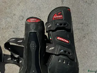 Benskydd hästutrustning Senskydd fram och bak Zandona - Annons 1