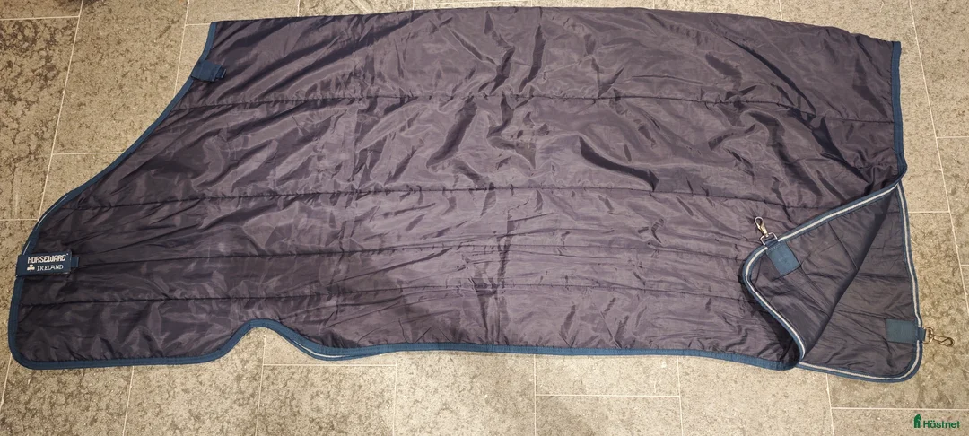 Täcken hästutrustning till salu: Horseware liner 300g i Höllviken - Annons 1