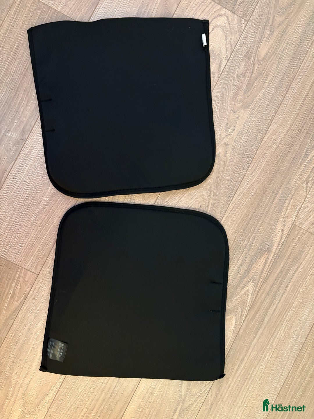 Benskydd hästutrustning till salu: BoT bandageunderlägg 40x40 (standard) i Ydre - Annons 2