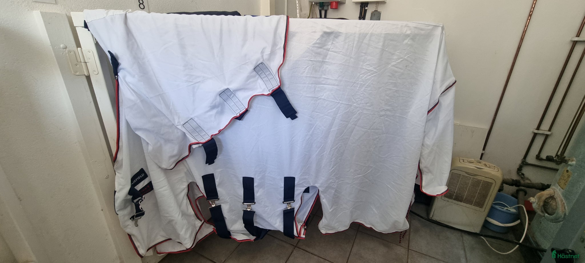 Täcken hästutrustning Flugtäcke med avtagbar hals stl 145 - Annons 5