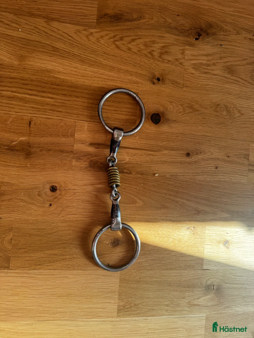 Bett hästutrustning till salu: Bett med rullor - Annons 1