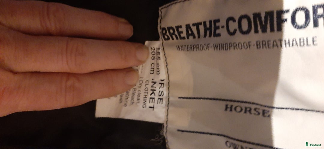 Täcken hästutrustning till salu: Vintertäcke nytt 155 i Tyresö - Annons 5