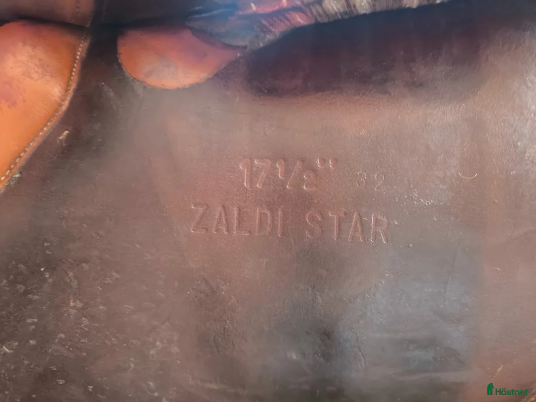 Sadlar hästutrustning till salu: Zaldi star hoppsadel i Bjärnum - Annons 6