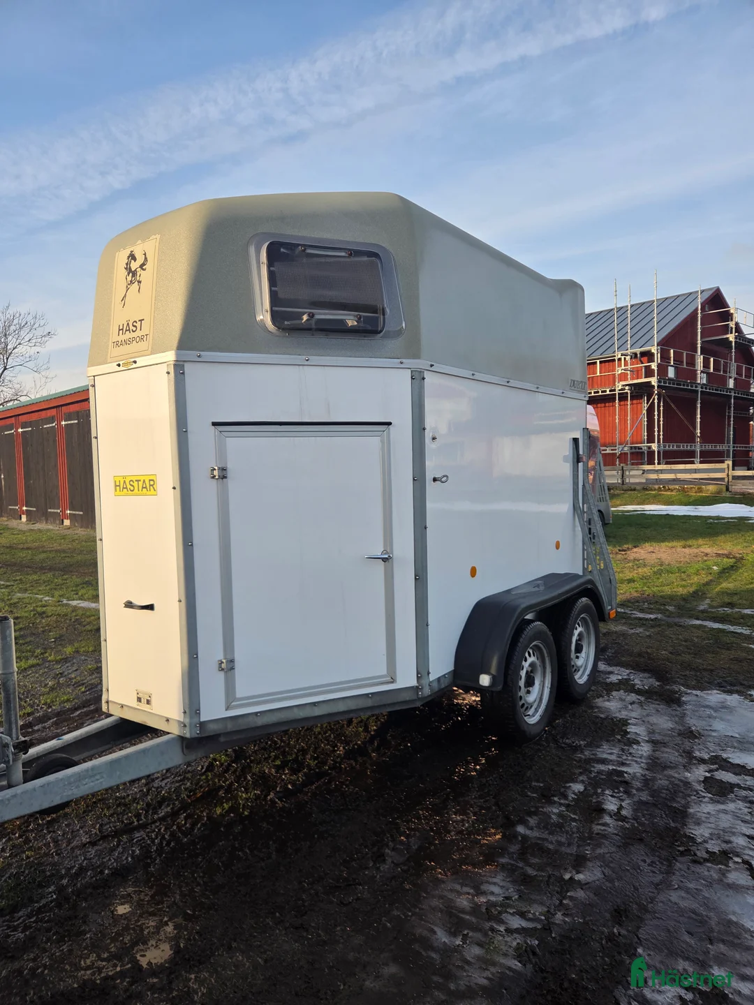 Hästtransporter  fordon & transport till salu: Nyreoverad, nybes Böckmann duett GP, sadelkammare i Kalmar - Annons 1