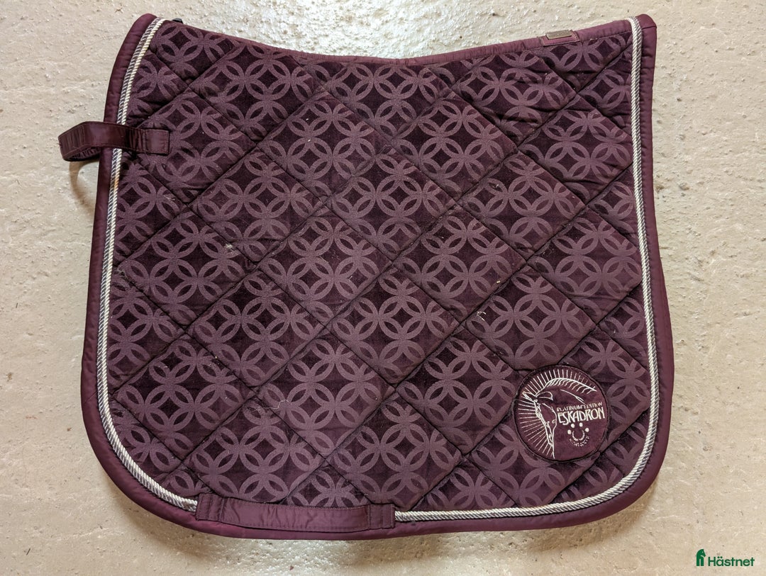 Schabrak & Vojlockar hästutrustning till salu: Diverse schabrak  i Nyköping - Annons 4